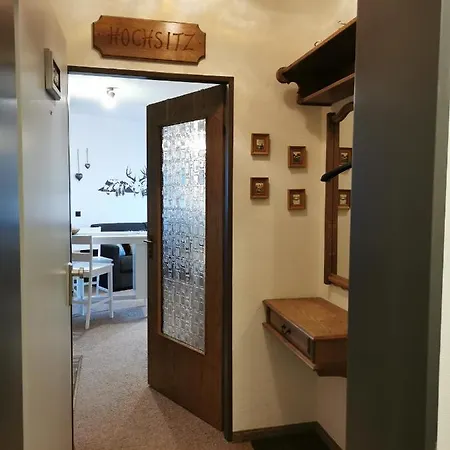 Apartment Ferienwohnung Hochsitz Mit Traumhaften Blick Auf Die Bobbahn Und Umliegenden Berge Winterberg