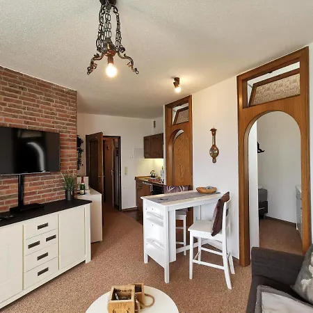 Ferienwohnung Hochsitz Mit Traumhaften Blick Auf Die Bobbahn Und Umliegenden Berge Apartment